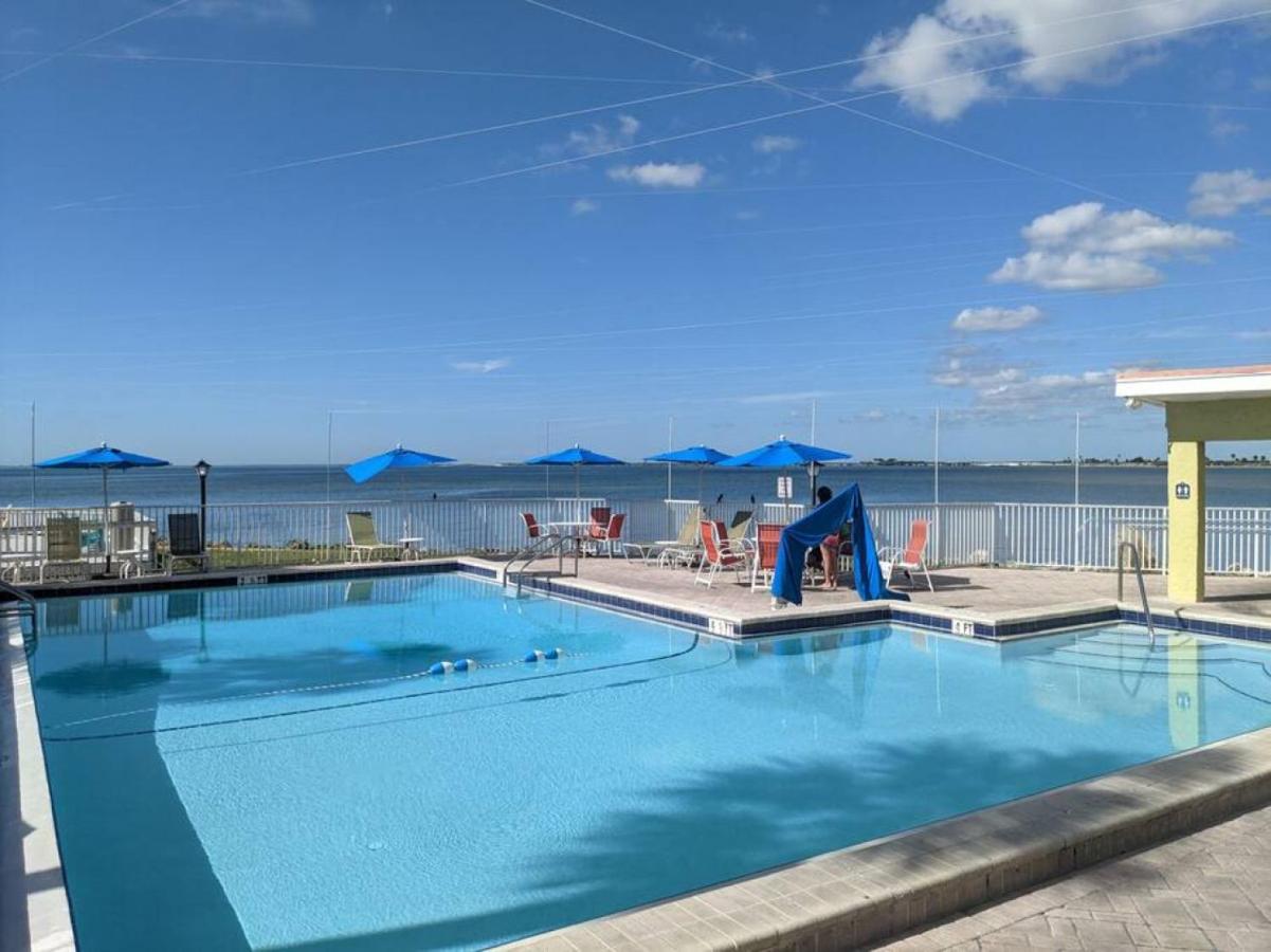 Bay Views From Your Balcony Beach Resort Tampa Esterno foto