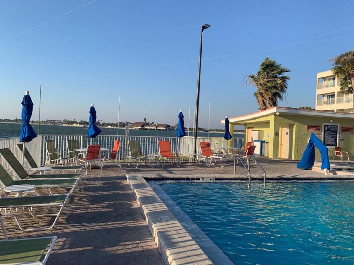 Bay Views From Your Balcony Beach Resort Tampa Esterno foto