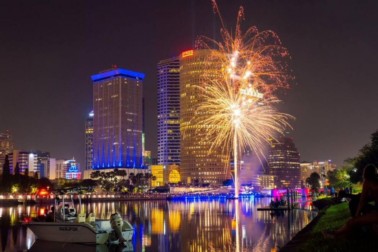Bay Views From Your Balcony Beach Resort Tampa Esterno foto