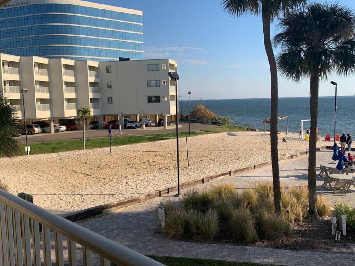Bay Views From Your Balcony Beach Resort Tampa Esterno foto