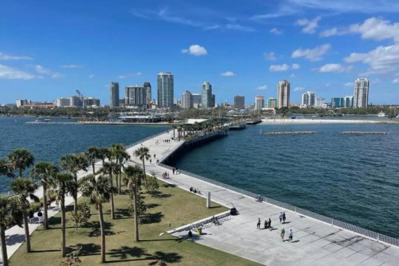 Bay Views From Your Balcony Beach Resort Tampa Esterno foto