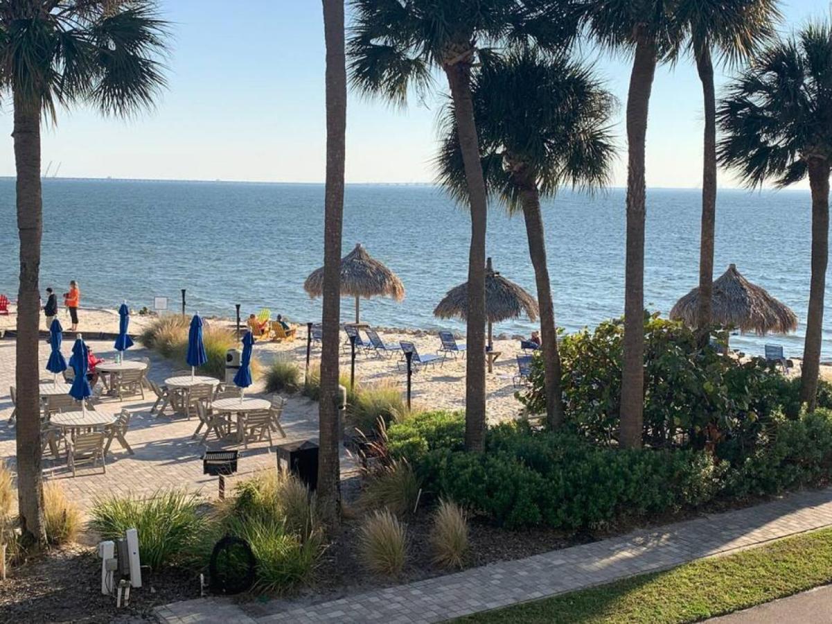 Bay Views From Your Balcony Beach Resort Tampa Esterno foto