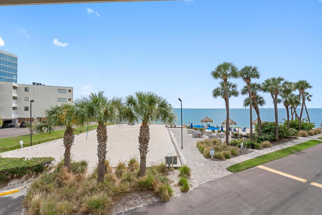 Bay Views From Your Balcony Beach Resort Tampa Esterno foto