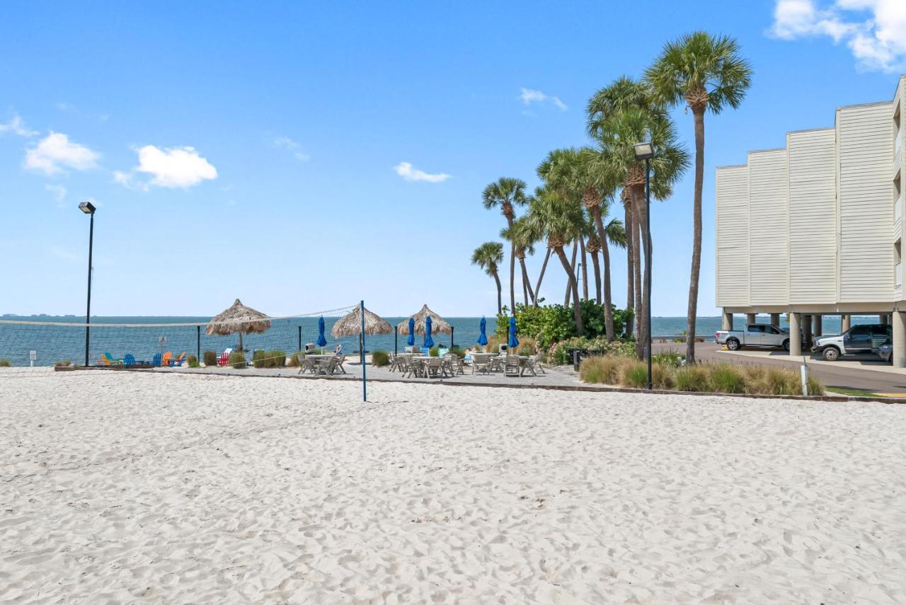 Bay Views From Your Balcony Beach Resort Tampa Esterno foto