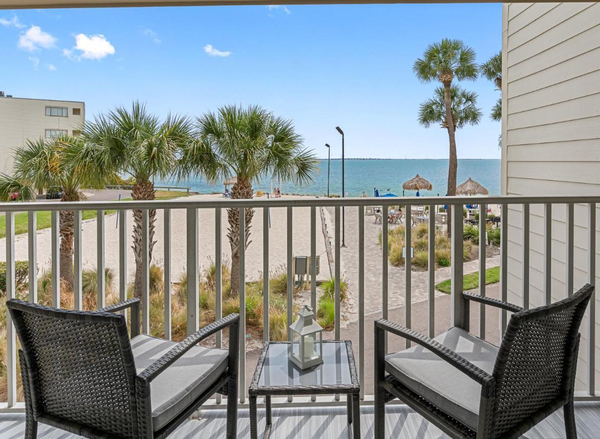 Bay Views From Your Balcony Beach Resort Tampa Esterno foto