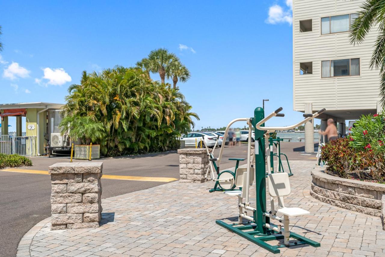 Bay Views From Your Balcony Beach Resort Tampa Esterno foto